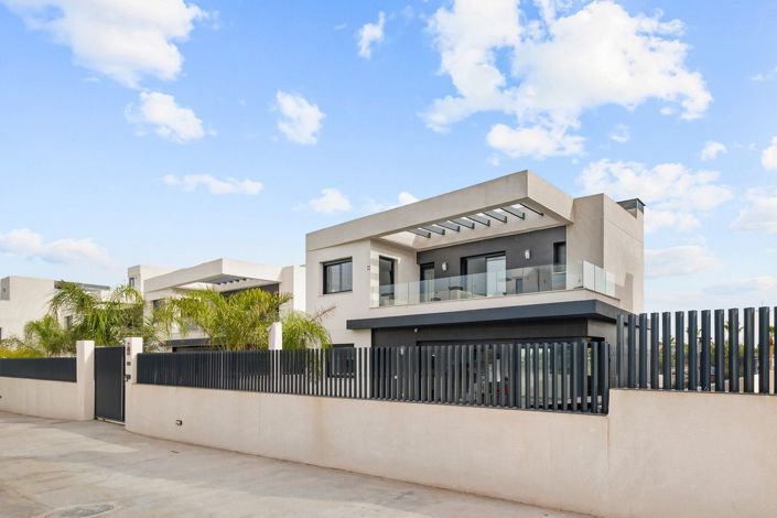 Image No.23-4 Bed Villa for sale