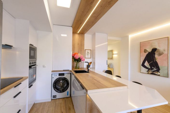 Image No.8-3 Bed Apartment for sale