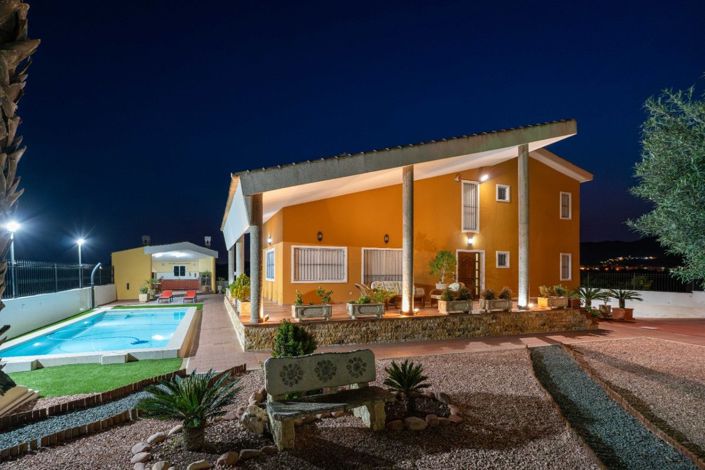 Image No.48-5 Bed Villa for sale