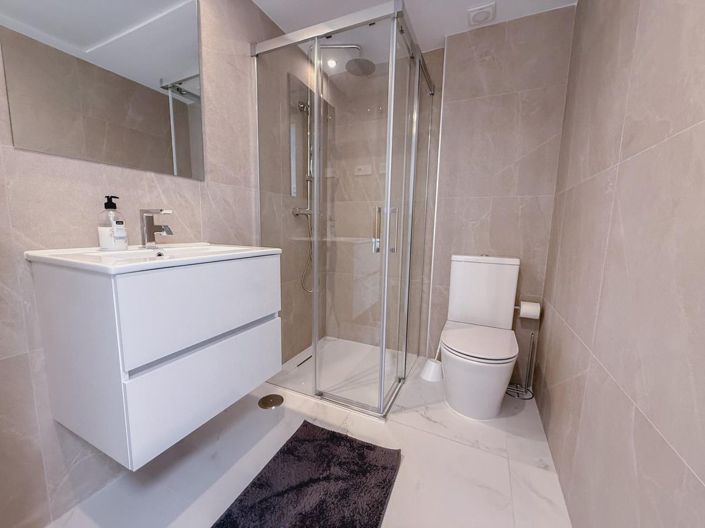 Image No.10-2 Bed Apartment for sale