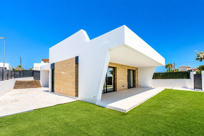 Image No.31-3 Bed Villa for sale