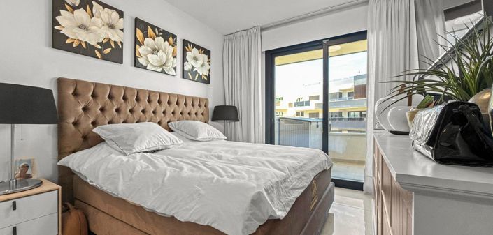 Image No.17-3 Bed Apartment for sale