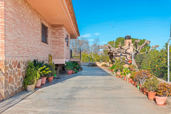 Image No.36-3 Bed Country House for sale