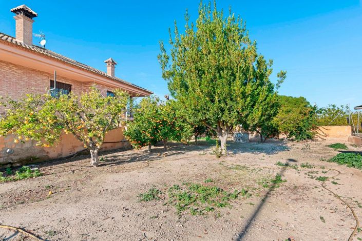 Image No.42-3 Bed Country House for sale