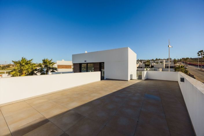 Image No.15-4 Bed Villa for sale