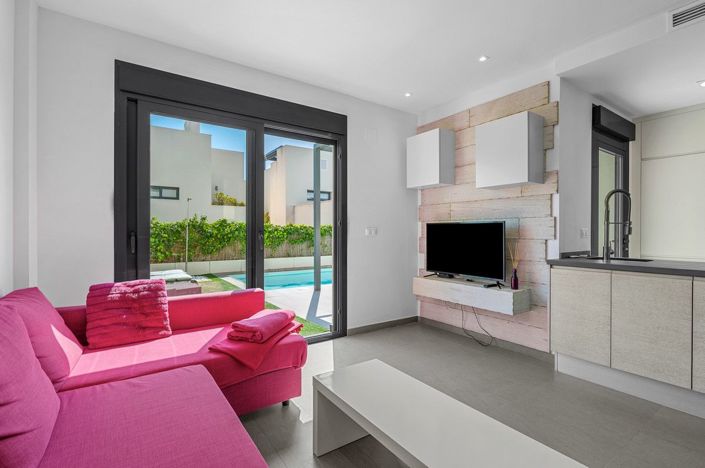 Image No.16-2 Bed Villa for sale