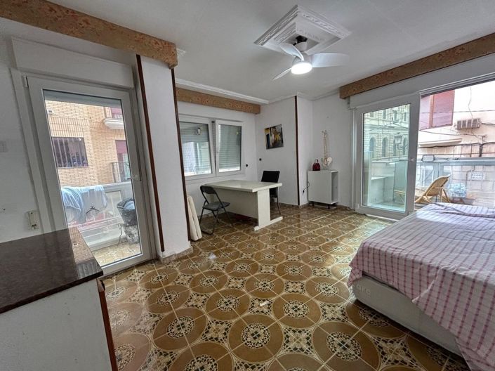 Image No.17-4 Bed Apartment for sale
