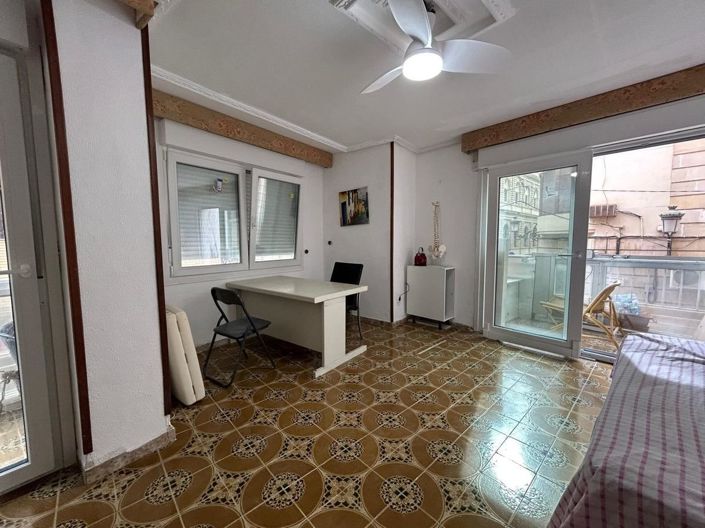 Image No.25-4 Bed Apartment for sale