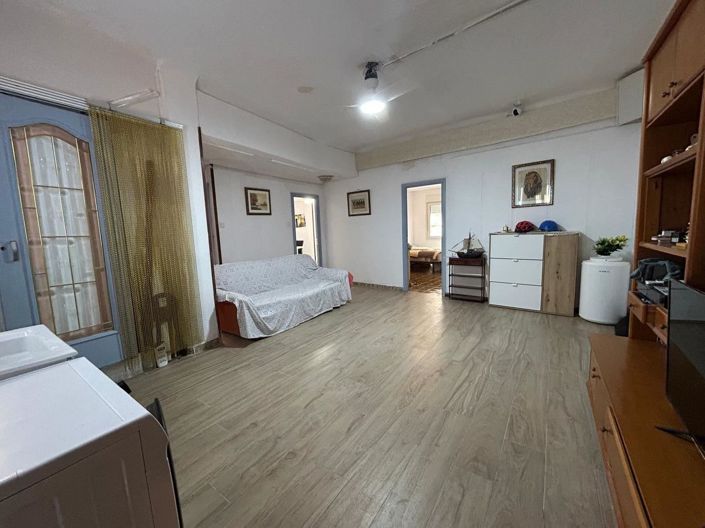 Image No.27-4 Bed Apartment for sale