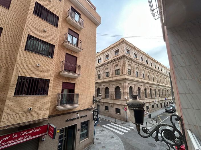 Image No.3-4 Bed Apartment for sale