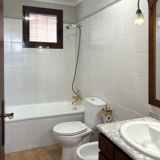Image No.27-3 Bed Villa for sale