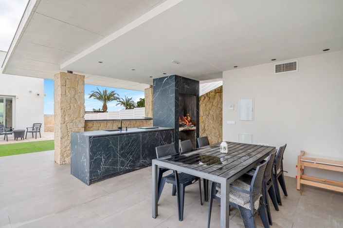 Image No.13-4 Bed Villa for sale