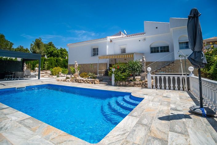 Image No.42-3 Bed Villa for sale