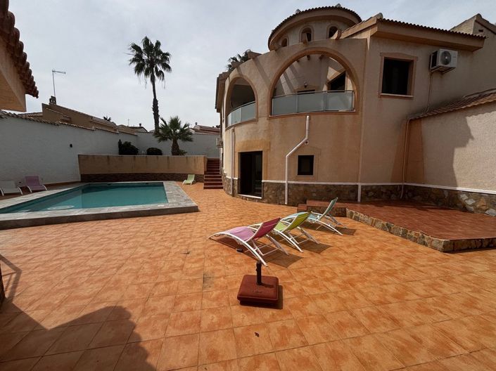Image No.27-4 Bed Villa for sale