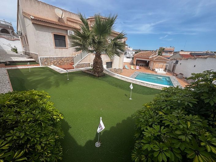 Image No.33-4 Bed Villa for sale