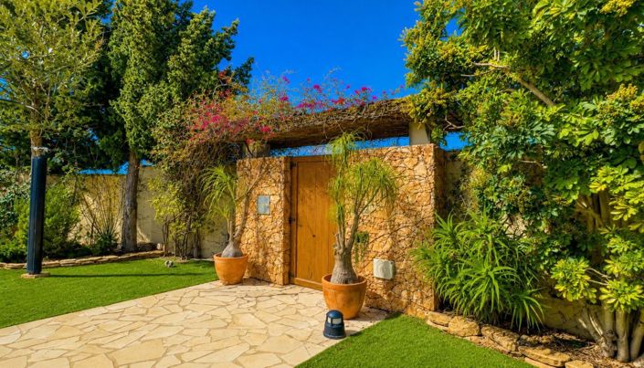 Image No.2-7 Bed Villa for sale