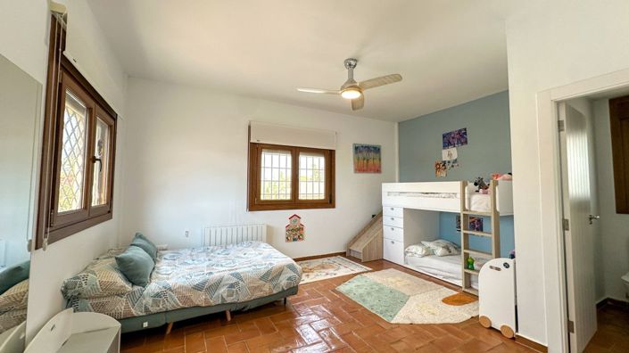 Image No.31-7 Bed Villa for sale
