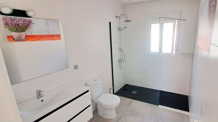 Image No.14-3 Bed Villa for sale