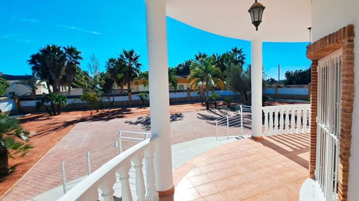 Image No.4-3 Bed Villa for sale