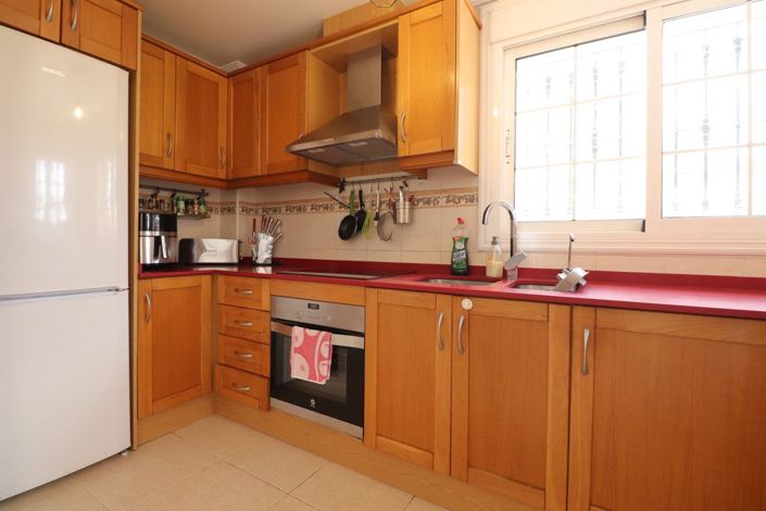 Image No.10-3 Bed Villa for sale