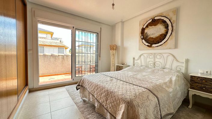 Image No.14-3 Bed Villa for sale