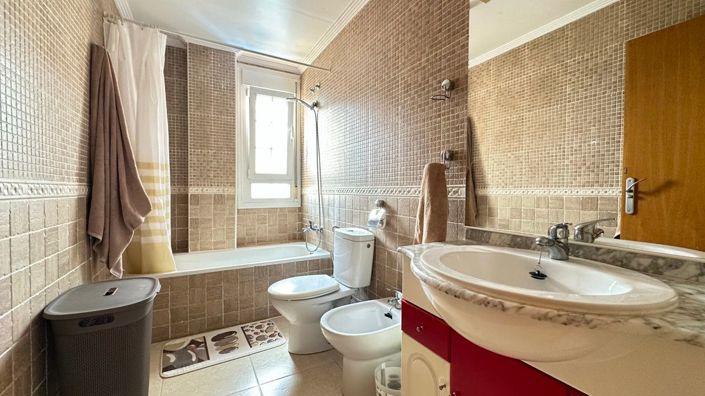 Image No.16-3 Bed Villa for sale