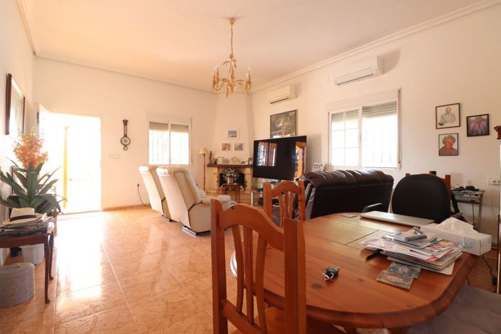 Image No.9-3 Bed Villa for sale