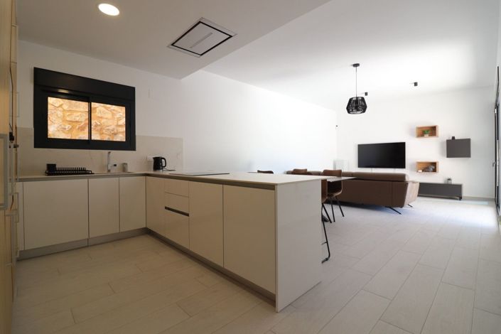 Image No.7-3 Bed Villa for sale