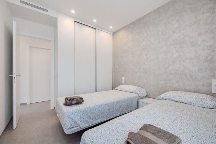 Image No.22-2 Bed Apartment for sale