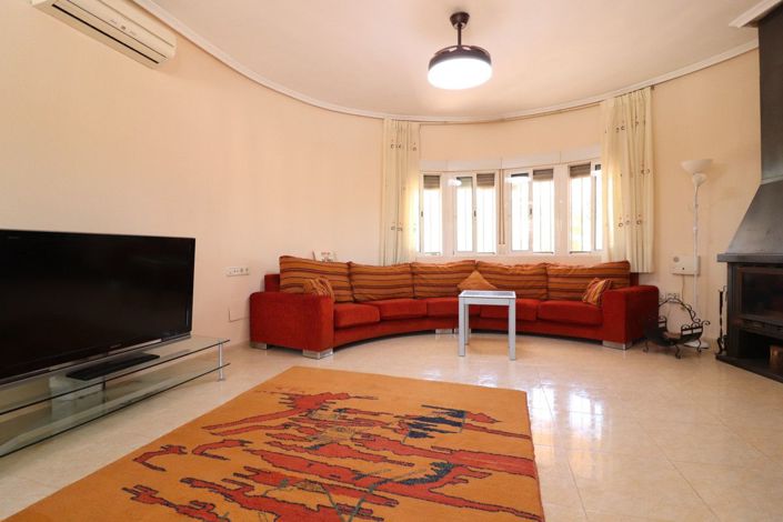 Image No.8-3 Bed Villa for sale