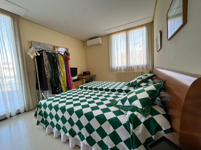 Image No.11-4 Bed Villa for sale
