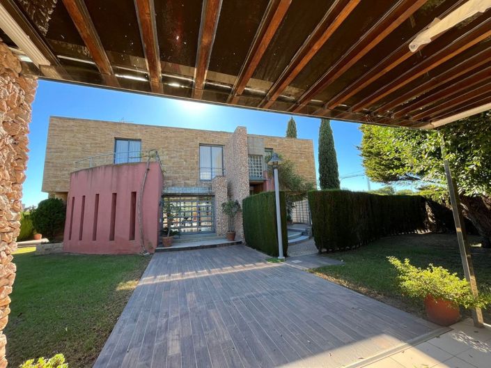 Image No.22-4 Bed Villa for sale