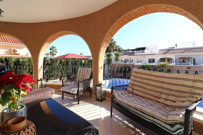 Image No.19-3 Bed Villa for sale