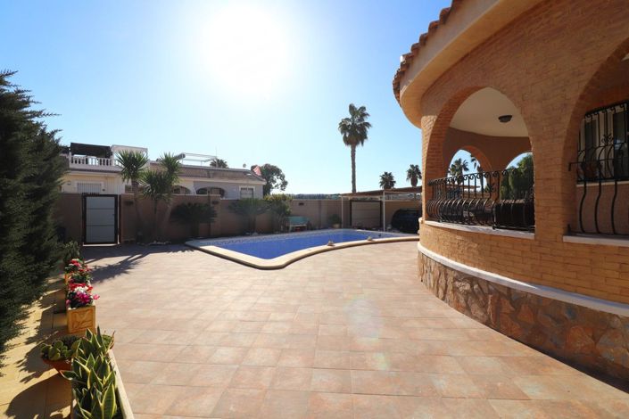Image No.21-3 Bed Villa for sale