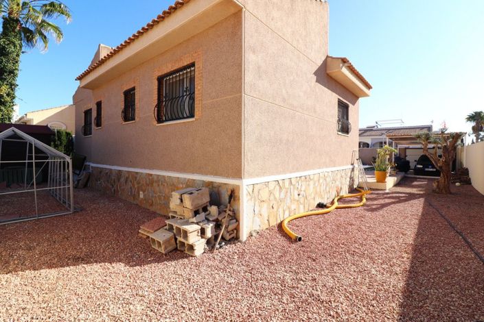 Image No.22-3 Bed Villa for sale