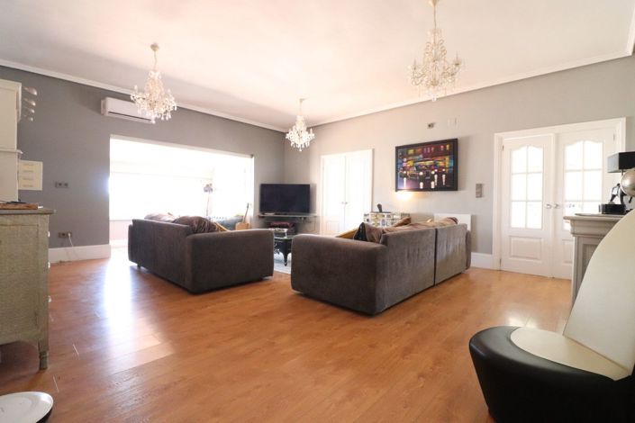 Image No.11-6 Bed Villa for sale