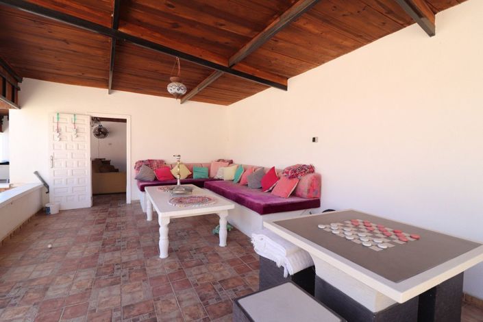 Image No.37-6 Bed Villa for sale