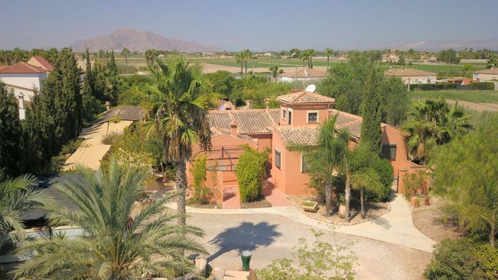 Image No.3-7 Bed Villa for sale