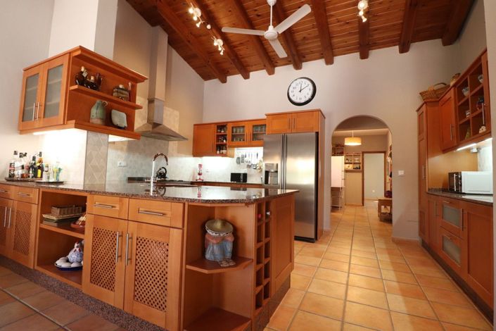 Image No.6-7 Bed Villa for sale