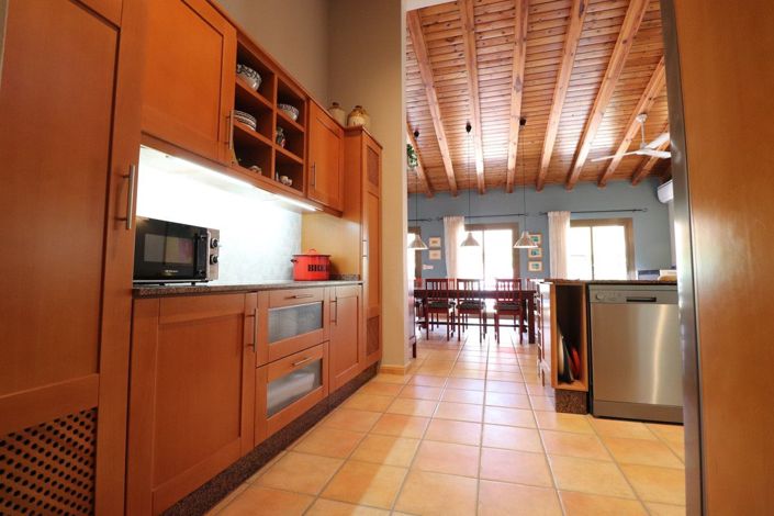Image No.9-7 Bed Villa for sale