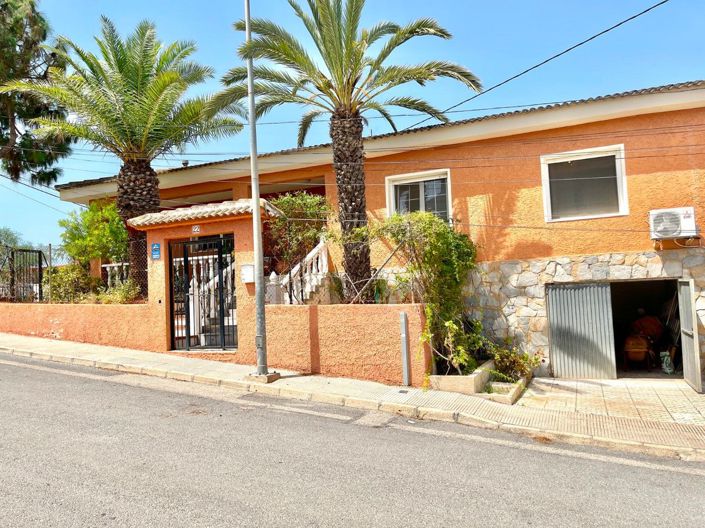 Image No.37-4 Bed Villa for sale