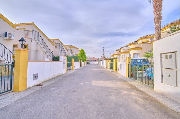 Image No.10-3 Bed Villa for sale