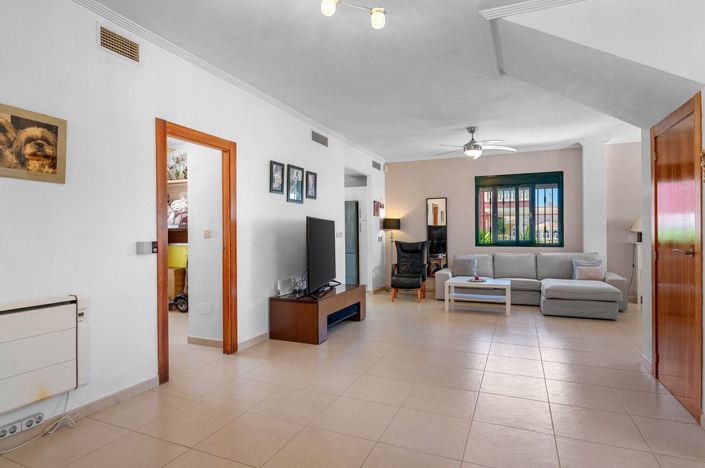 Image No.8-4 Bed Villa for sale