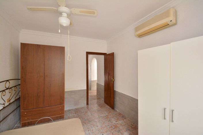 Image No.19-4 Bed Villa for sale