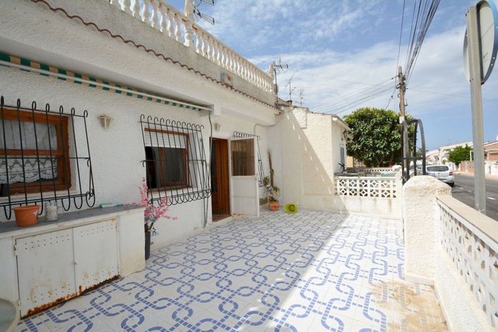 Image No.2-4 Bed Villa for sale