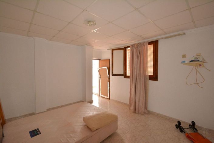 Image No.21-4 Bed Villa for sale