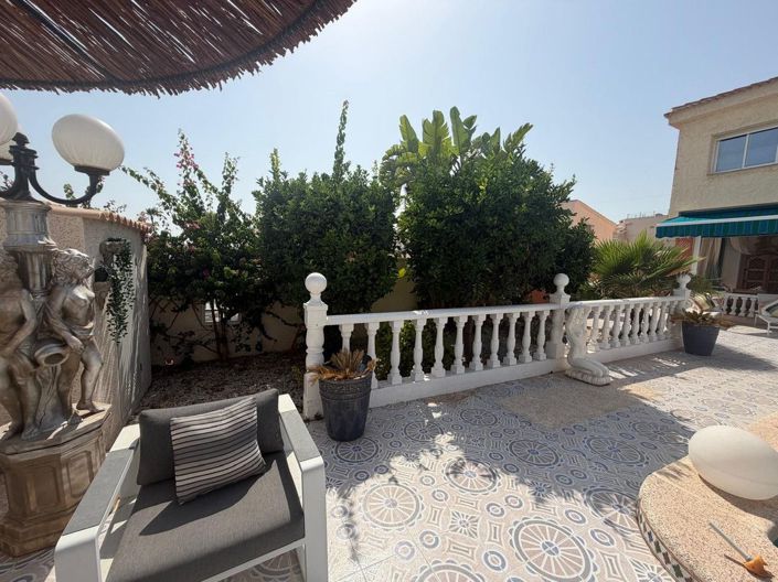 Image No.3-4 Bed Villa for sale