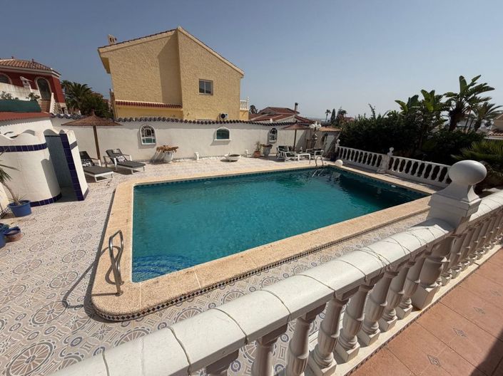 Image No.36-4 Bed Villa for sale