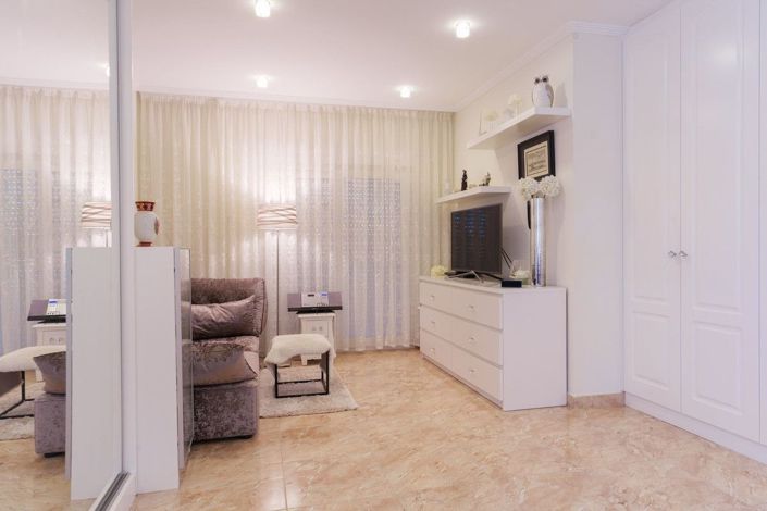 Image No.33-7 Bed Villa for sale