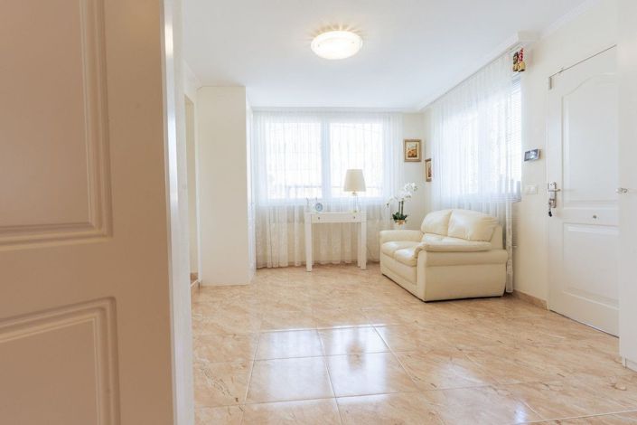 Image No.44-7 Bed Villa for sale